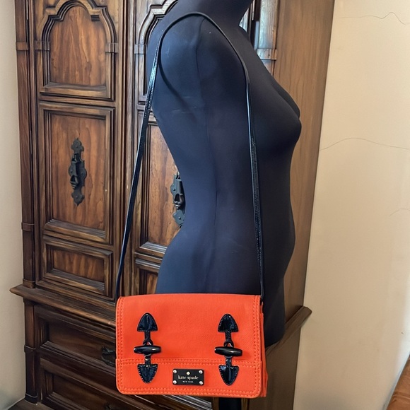 Kate Spade Vibrage Wool Orange & Black Halloween Crossbody Clutch - Picture 2 of 9